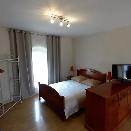 Montreuillais 3 Personnes Au Rez-de-chaussee * Montreuil-Bellay