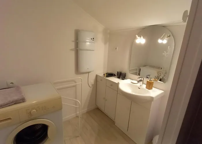 Montreuillais 3 Personnes Au Rez-de-chaussee Apartment *