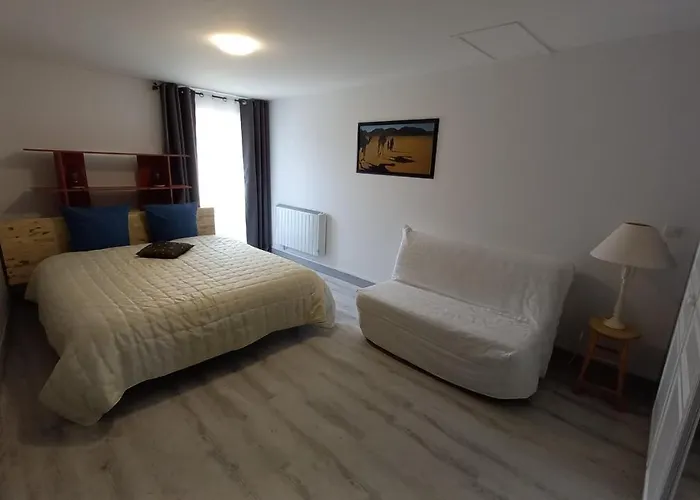 Montreuillais 3 Personnes Au Rez-de-chaussee